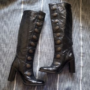 Dolce & Gabbana stylish heeled boots
